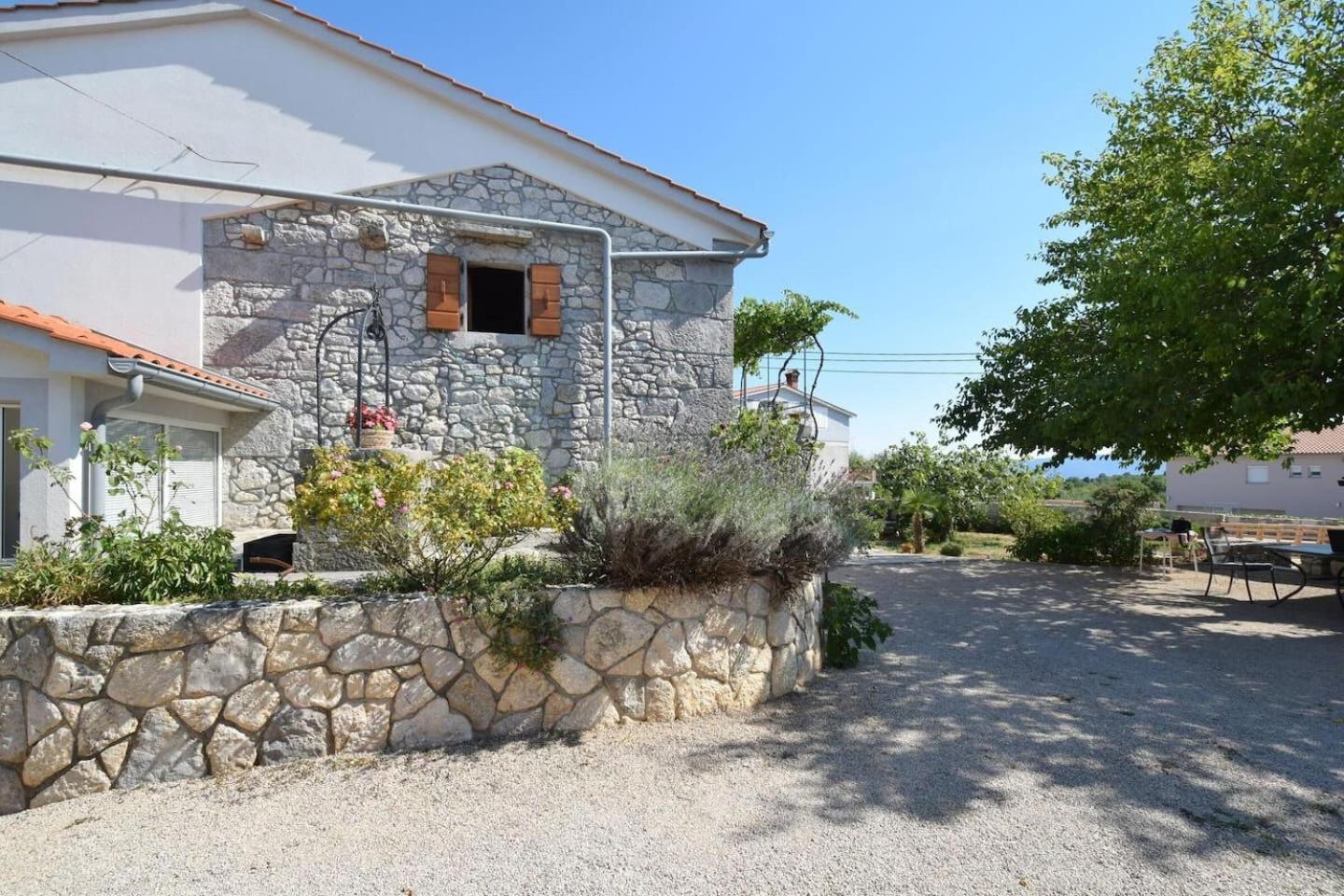 Apartments Insula Insule - Rustic & Peaceful Skrbčići Exterior foto