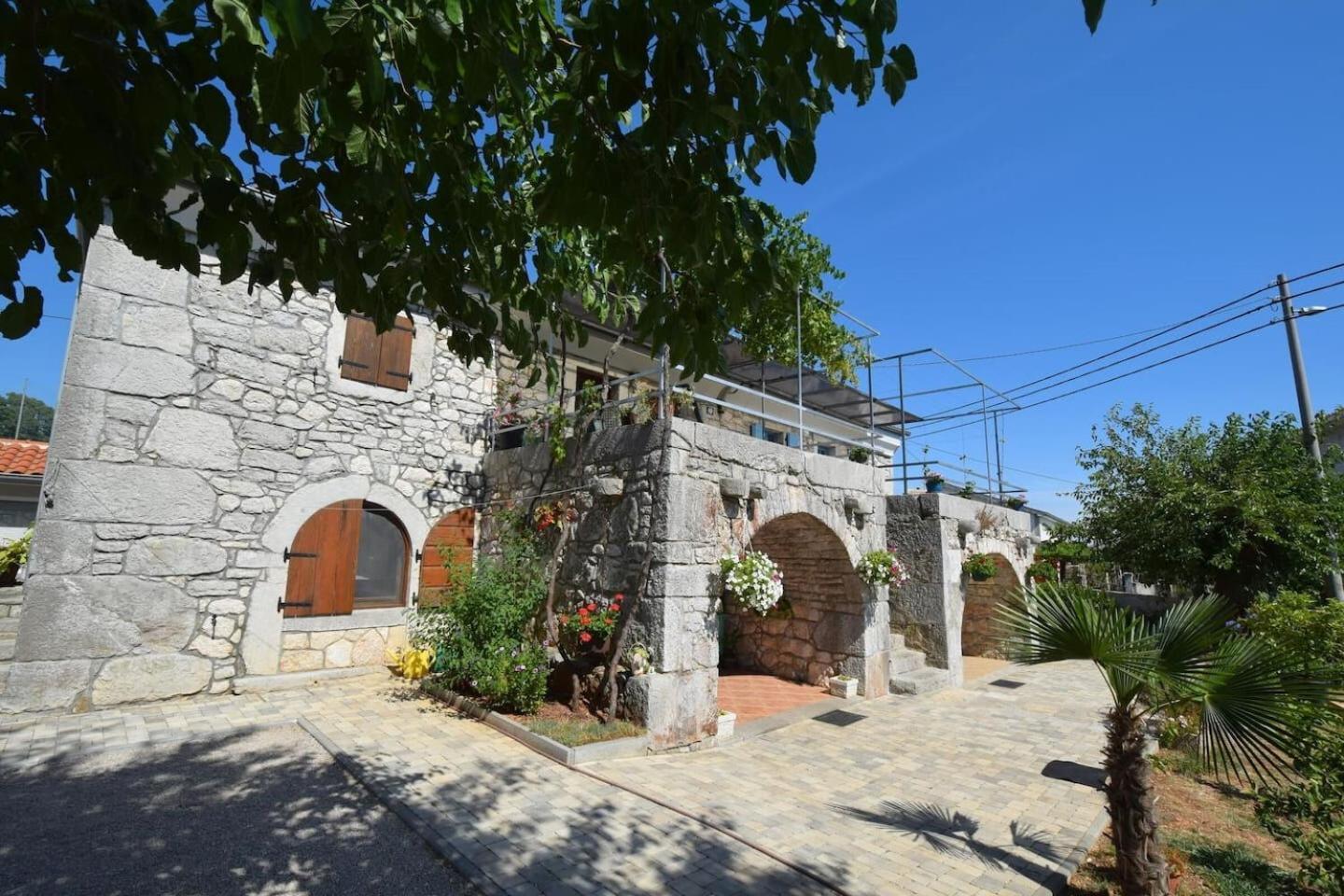 Apartments Insula Insule - Rustic & Peaceful Skrbčići Exterior foto