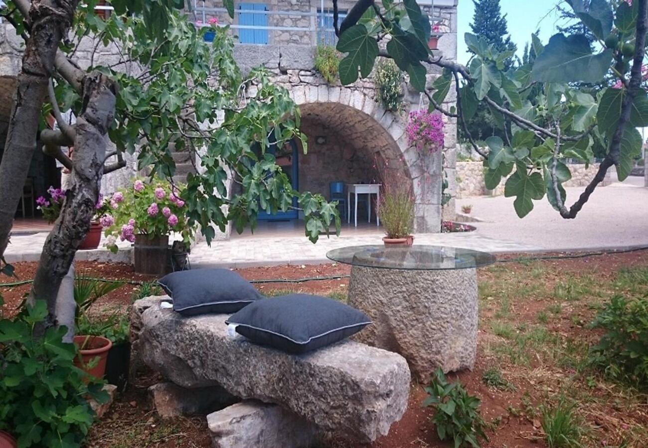 Apartments Insula Insule - Rustic & Peaceful Skrbčići Exterior foto